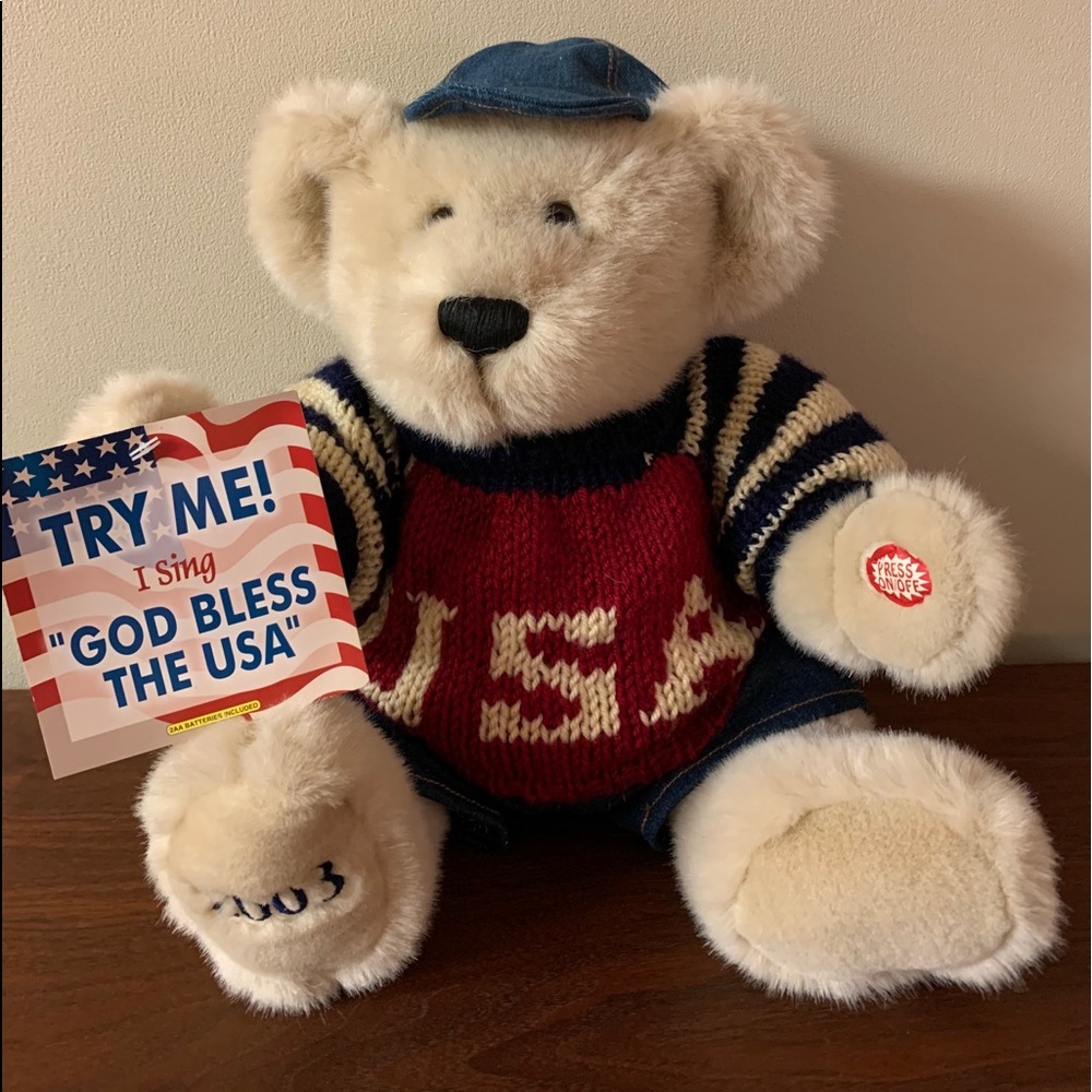 2003 USA Singing Bear : God Bless the USA
